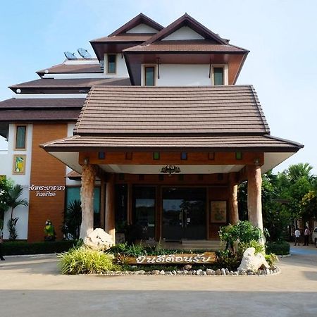 Chaophayathara Riverside Hotel Chai Nat Εξωτερικό φωτογραφία