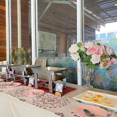 Chaophayathara Riverside Hotel Chai Nat Εξωτερικό φωτογραφία