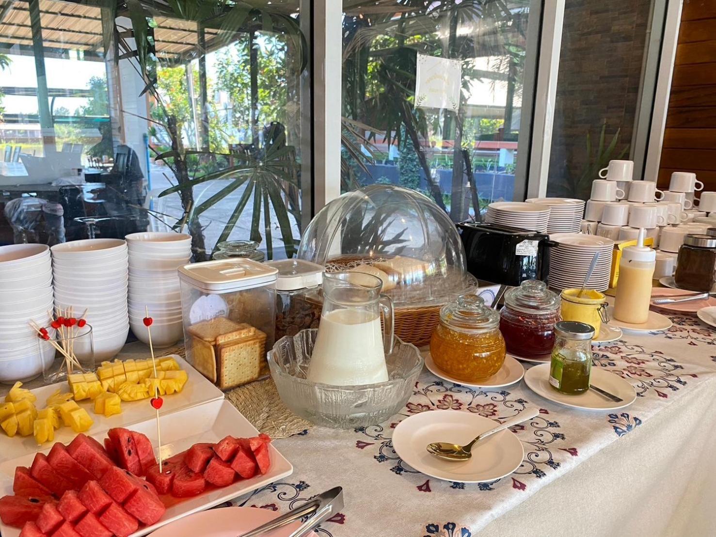 Chaophayathara Riverside Hotel Chai Nat Εξωτερικό φωτογραφία
