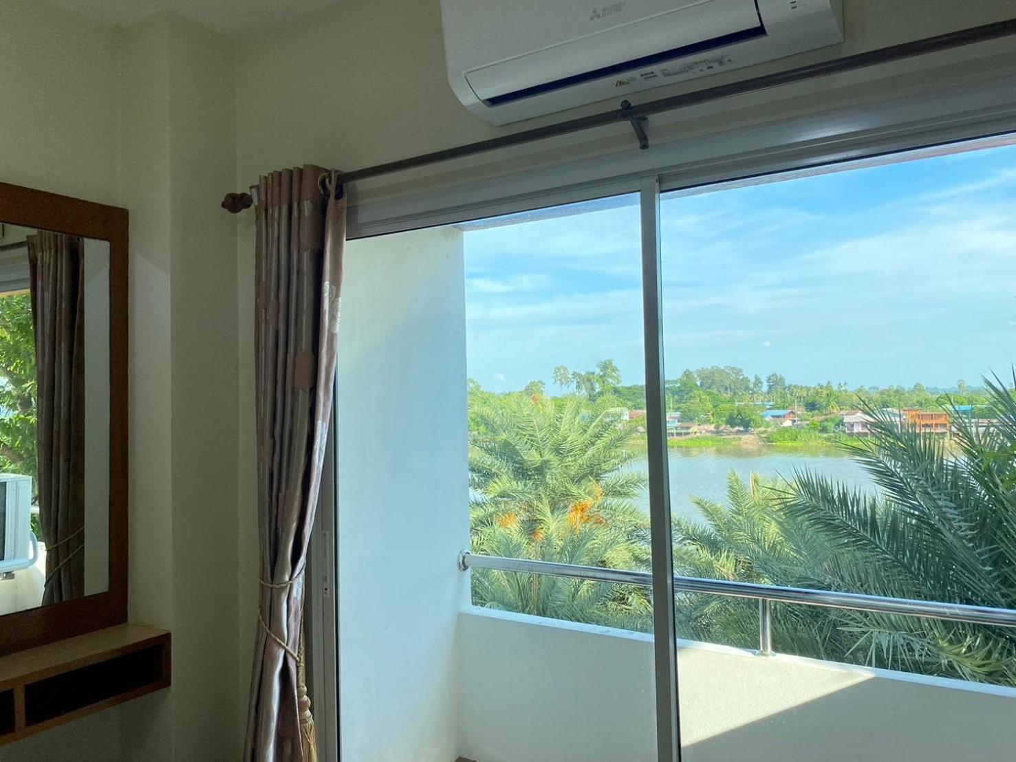 Chaophayathara Riverside Hotel Chai Nat Εξωτερικό φωτογραφία
